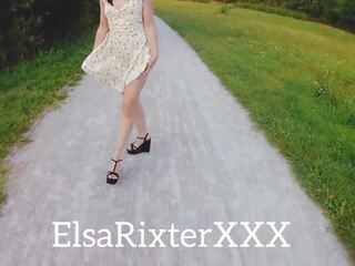 My excellent Walk in the Park Public Flashing Elsarixtetxxx | xHamster